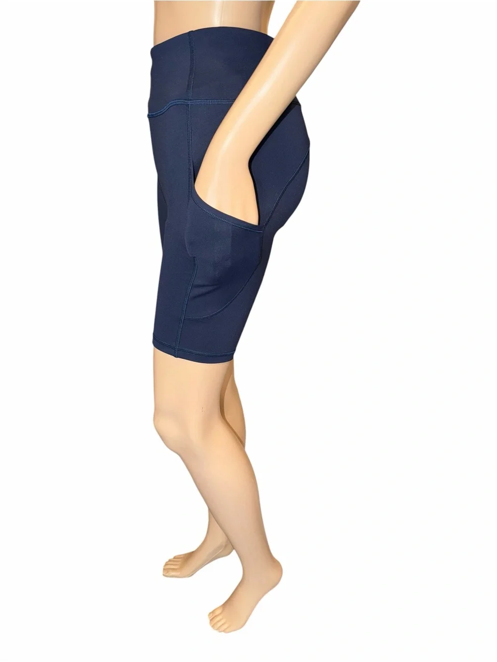 Lululemon Invigorate High-Rise Short 8”Women's Size 6 Navy Active Gym Biker